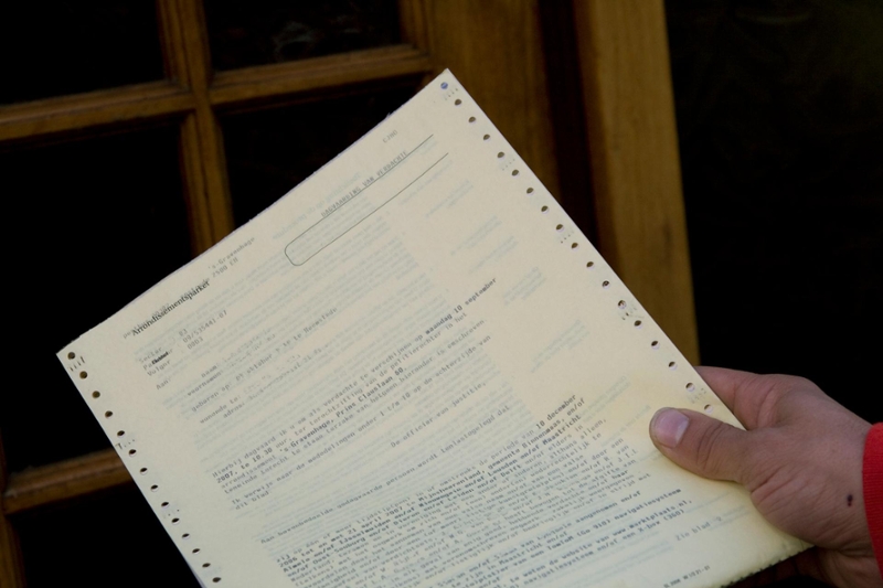 Overhandiging van de dagvaarding.